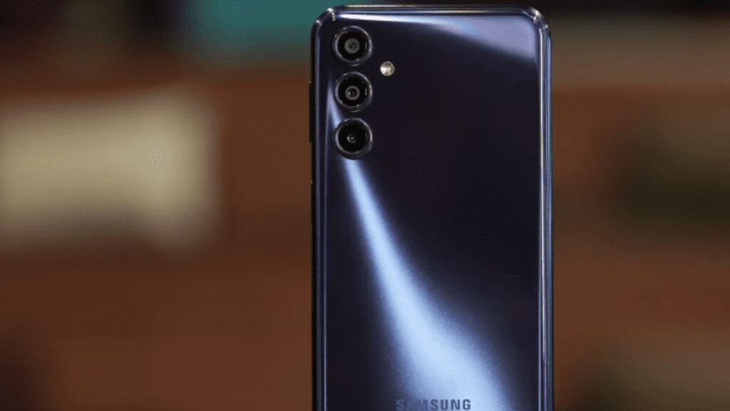 Best Samsung Galaxy M34 5G Review: क्या यह 2024 का सर्वश्रेष्ठ बजट स्मार्टफोन है? जल्दी चेक करें!